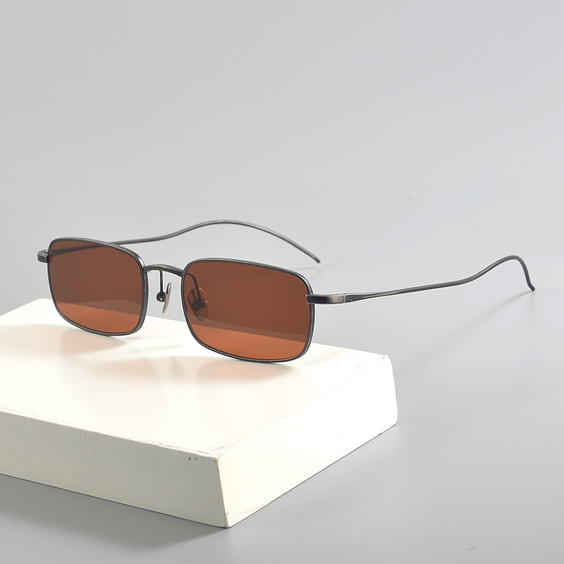 Quality Outdoor Lighting Brands - Hochwertige Damen-Sonnenbrille aus reinem Titan mit